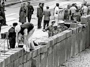 Przed 59 lat zbudowano mur berliński.